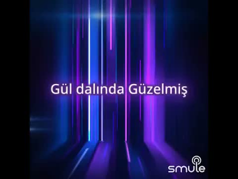 Öyle bir gülüşü var